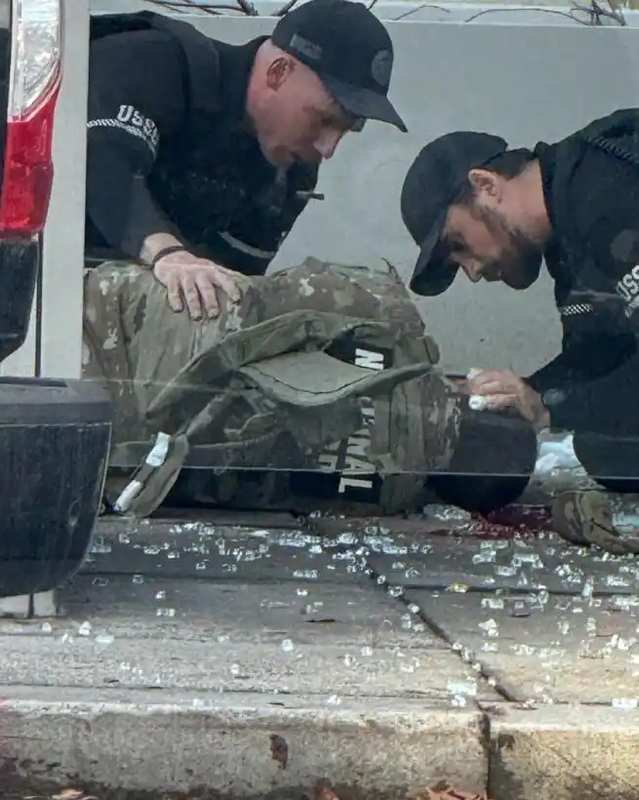 一男子持霰弹枪燃烧罐闯特朗普私宅被击毙 新闻