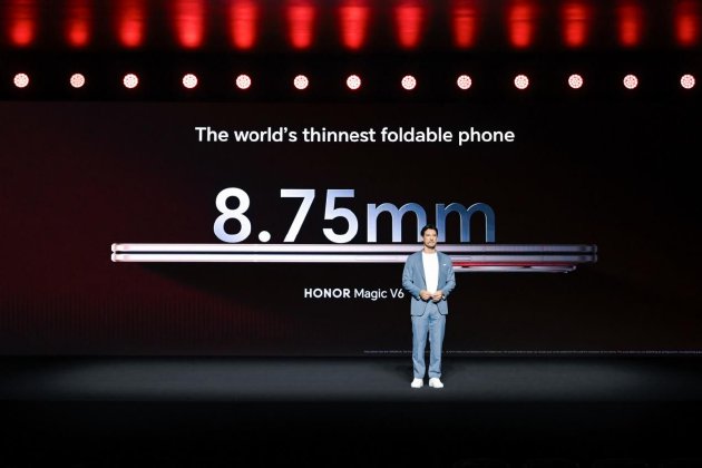  荣耀MWC火力全开：机器人手机颠覆形态，联手阿莱ARRI重写移动影像规则 新闻