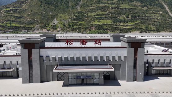  逃离城市焦虑，动车直达川西是否真能寻得心安？ 情感心理