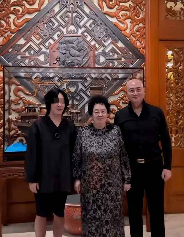  【深度解剖】陈丽华与迟重瑞：35年婚姻背后的权力结构与情感经济学 情感心理