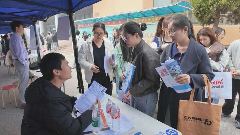  【技术解码】800+岗位背后的崂山引才方程式：一场春招如何撬动区域人才生态 新闻