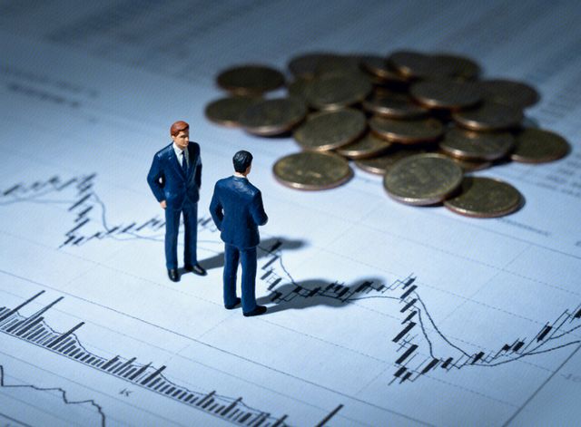  【深度拆解】石油LOF溢价迷局：定价机制、套利失效与风控逻辑全解析 股票财经