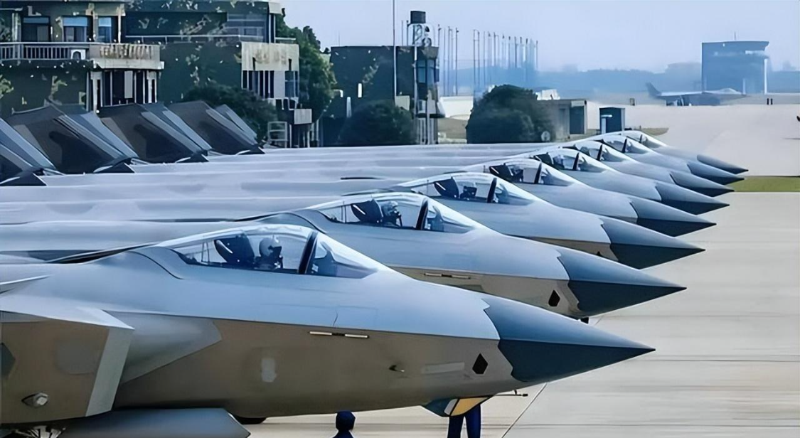  技术拆解：从F-35三泽部署看中美五代机战略博弈底层逻辑 新闻